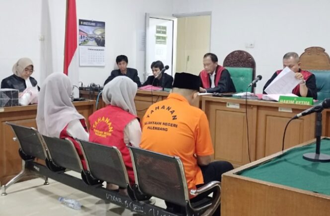 
Sidang perkara dugaan peredaran narkotika jenis baru melalui rokok elektrik atau dikenal dengan istilah “Vape Zombie” telah dilaksanakan di Pengadilan Negeri Palembang, Rabu 20 Mei 2026/ist