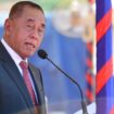 Menteri Pertahanan RI Ryamizard Ryacudu membuka acara peresmian Tugu Persahabatan Indonesia-Kamboja bertempat di Kamphong Thom, Sabtu (13/7). Foto: Dok. Kemenhan