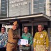 Bupati Muara Enim, Edison di sela-sela memimpin apel di Pemkab Muara Enim. Foto : Diskominfo Muara Enim