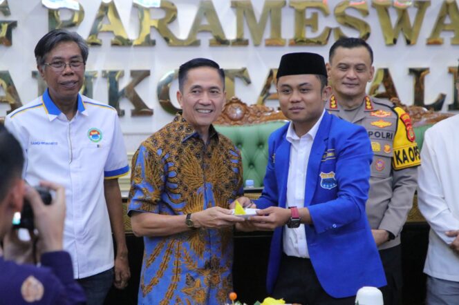 
Hadir di Pelantikan Ketua PC PMII Palembang, Ratu Dewa: Jadikan Organisasi Wahana Menempa Diri untuk Mencari Ilmu