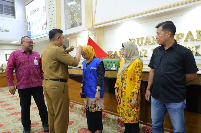 
Kejar Target Universal Coverage, Sekda Palembang Kukuhkan 36 Agen Penggerak BPJS Ketenagakerjaan