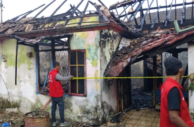 
Kondisi rumah yang terbakar di Gandus Palembang. (Handout)
