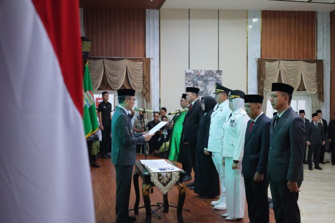 
Ratu Dewa Lantik 127 Pejabat Pemkot Palembang, 6 Kepala Dinas Bergeser Posisi