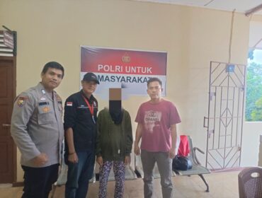 Siswi yang Tikam Guru menyerahkan diri ke polisi. Foto : Istimewa