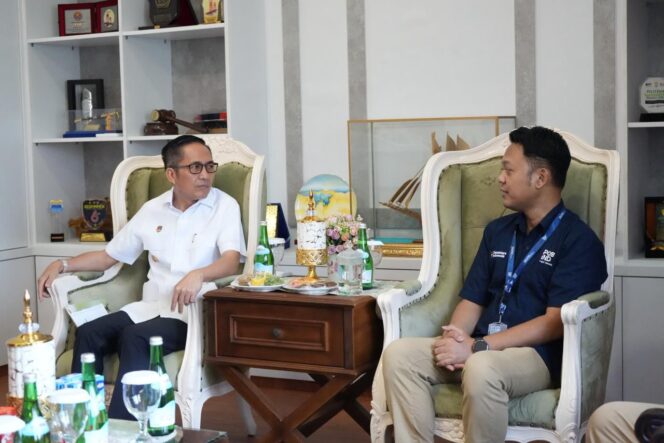 
Audiensi dengan PT Pos Indonesia Palembang terkait rencana Peluncuran Perangko Artefak dan Bangunan Bersejarah Kota Palembang, Selasa, 2 Juni 2026/ist.