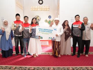 Kilang Plaju menyalurkan santunan senilai Rp 50 juta kepada anak yatim dan dhuafa di wilayah sekitar operasional perusahaan/ist.