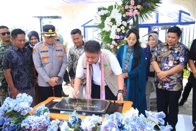 
Herman Deru Tekankan Pengembangan Wisata Alam Harus Berbasis Kelestarian Lingkungan