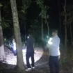 Polisi melakukan olah TKP penemuan mayat pasutri di kebun karet. (Dok. Polres Banyuasin)