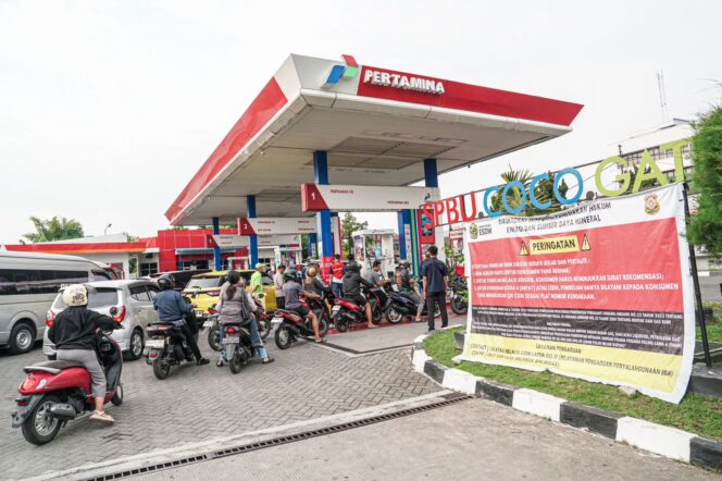 
Pertamina Patra Niaga Terus Optimalkan Distribusi BBM, Antrean di SPBU Medan Mulai Kembali Normal