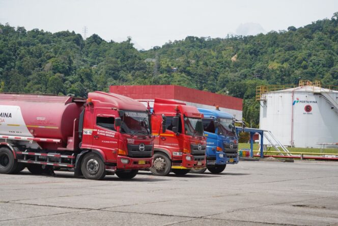 
Pertamina Patra Niaga Regional Sumbagut Perkuat Monitoring Distribusi, Pastikan Pasokan BBM Tetap Terjaga di Aceh, Riau, dan Kepulauan Riau