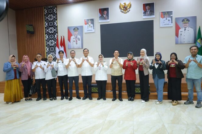 
Ratu Dewa Dukung Rencana Kegiatan Bakti Sosial yang akan Digelar GUIM