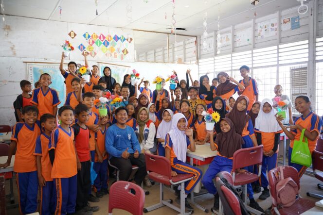 
Pertamina Patra Niaga Perkuat Edukasi Lingkungan Melalui Program SEKAR di Kawasan Pesisir Medan
