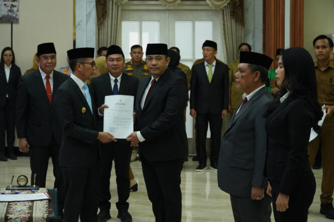 
Ratu Dewa Ganti Plt Kadishub Palembang, Parkir Liar dan Lampu Jalan Jadi Prioritas