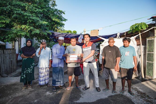 
Pertamina Peduli Distribusikan Bantuan ke Posko Mandiri Warga, Pastikan Kebutuhan Korban Bencana NTT Terpenuhi