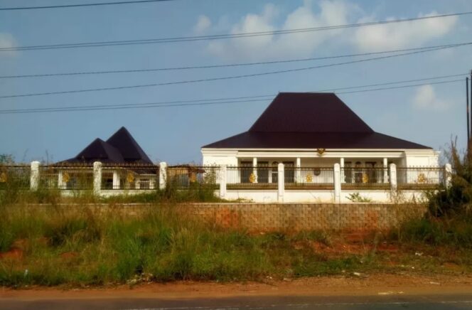 
Pembangunan Kompleks Rumdin Bupati Musi Rawas Rp100 Miliar Menuai Sorotan