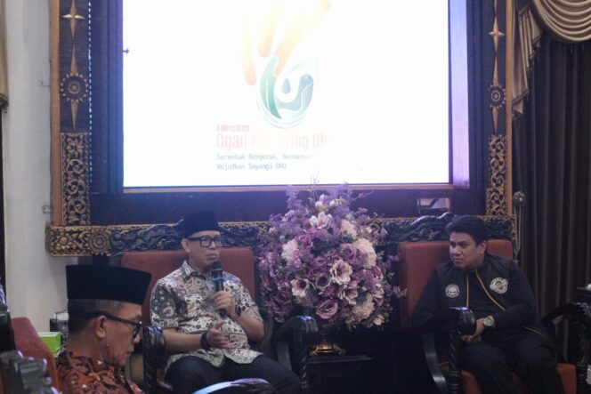 
Apresiasi Komunitas Catatan Kilometer Jurnalis, Bupati OKU: Membantu Promosi Daerah