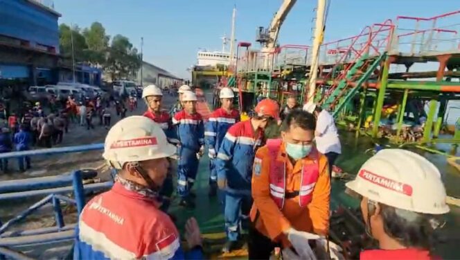 
MT Mauhau Tuntaskan Misi Kemanusiaan, Serahkan 16 Korban Virgo Transport 8 kepada Basarnas