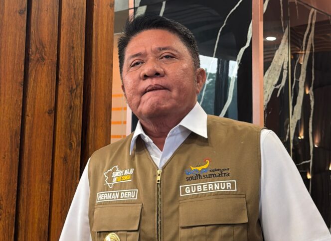 
Gubernur Sumsel Pastikan Dana Karhutla Rp30 Miliar Tak Dipakai untuk Honor Pejabat