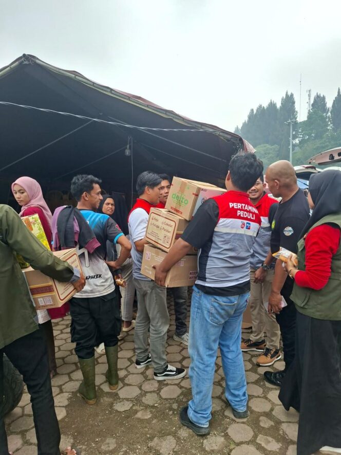 
Pertamina Patra Niaga Terus Dorong Upaya Pemulihan Pasca Banjir Bandang “Galodo” di Kabupaten Solok