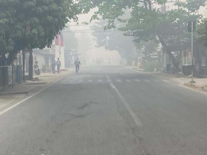 
Kabut Asap yang menyelimuti Palembang, Kamis (22/10/2026). Foto : Urban Id