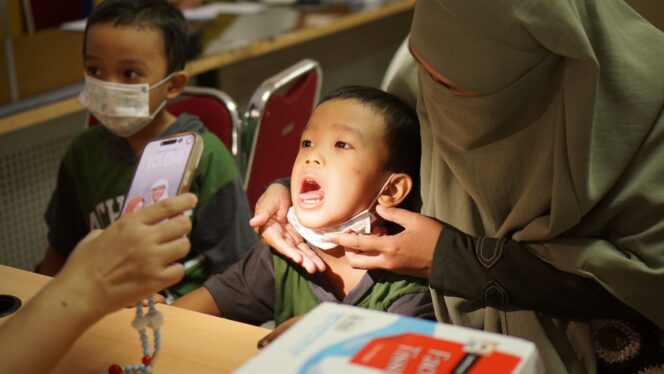 
					Kabut Asap Palembang, Thamrin Group Buka Posko Kesehatan Gratis untuk Anak