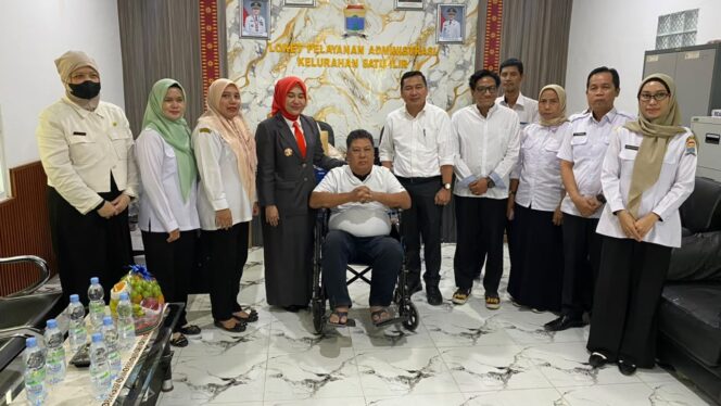 
					Berjuang Melawan Sakit demi Pelayanan Warga, Lurah 1 Ilir Palembang Tuai Perhatian BKPSDM