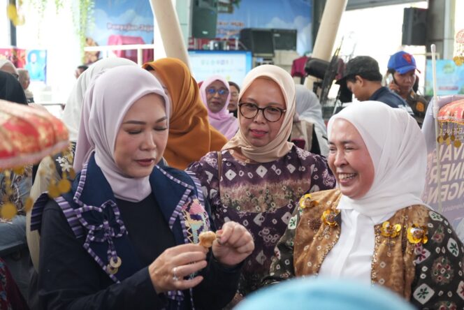 
					Nostalgia Kuliner Tempo Dulu, Dua Tokoh Perempuan Sumsel Gaungkan Jajanan Bingen ke Generasi Muda