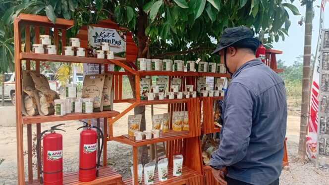 
					Produk Kelompok Wanita Tani (KWT) Embun Pagi bersama Pertamina PHE Jambi Merang. Foto : Abdullah Toriq/Urban Id