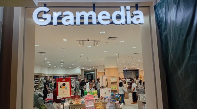 Toko Gramedia di Palembang Square Mall, Lantai 1, Jalan Angkatan 45, Lorok Pakjo, Kecamatan Ilir Barat I, resmi dibuka pada Sabtu (31/10/2026). Foto : Abdullah Toriq/Urban Id